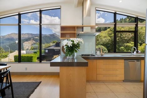 Photo of property in 2a London Lane, Queenstown, 9300