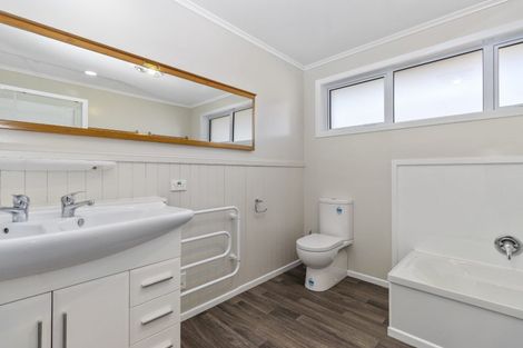 Photo of property in 10 Roseburg Street, Fairfield, Hamilton, 3214