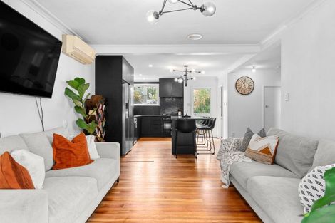 Photo of property in 10 Cleveland Street, Bader, Hamilton, 3206