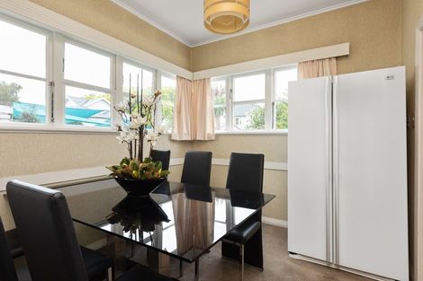 Photo of property in 1 Richmond Street, Blenheim, 7201