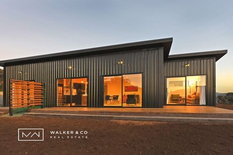 Photo of property in 235 Fairview Drive, Birchville, Upper Hutt, 5372