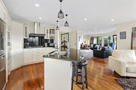 Photo of property in 10 Astronomer Place, Whitby, Porirua, 5024