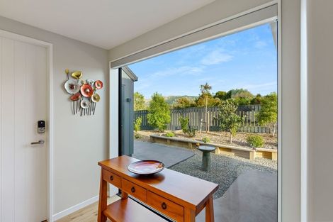 Photo of property in 5 Bressay Way, Waikanae, 5036