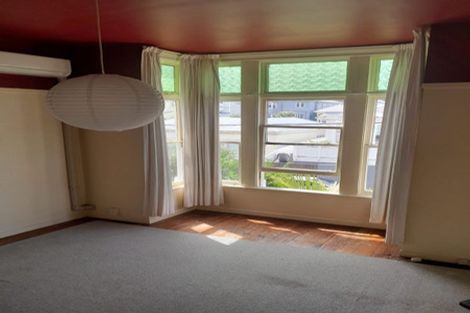 Photo of property in 50 Porritt Avenue, Mount Victoria, Wellington, 6011