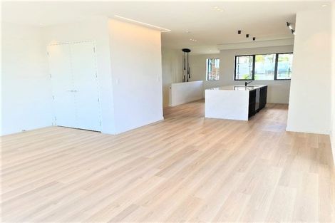 Photo of property in 167c East Coast Road, Castor Bay, Auckland, 0620