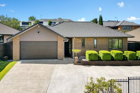 Photo of property in 56 Farnborough Drive, Grandview Heights, Hamilton, 3200