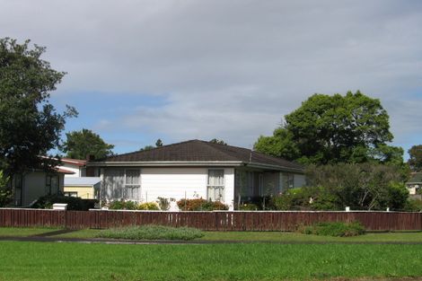 Photo of property in 51 Universal Drive, Henderson, Auckland, 0610