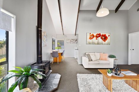 Photo of property in 65a Vardon Road, St Andrews, Hamilton, 3200