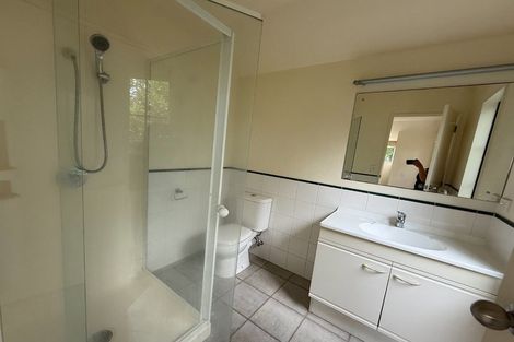 Photo of property in 2/119 Ocean View Road, Hillcrest, Auckland, 0627