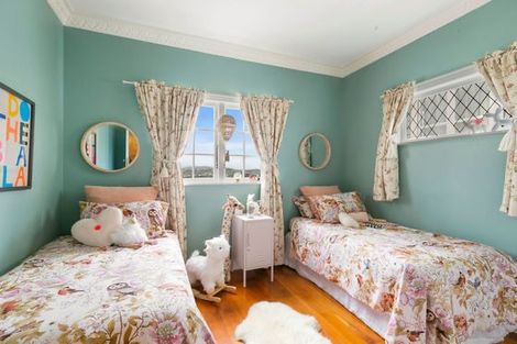 Photo of property in 61 Overtoun Terrace, Hataitai, Wellington, 6021