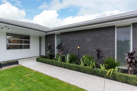 Photo of property in 4 Pebble Beach Court, Waiwhakaiho, New Plymouth, 4312