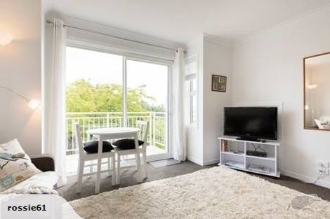 Photo of property in 112b Hibiscus Coast Highway, Red Beach, 0932