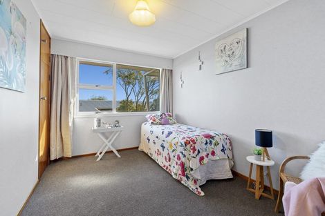 Photo of property in 15 Clifton Drive, Waitara, 4320
