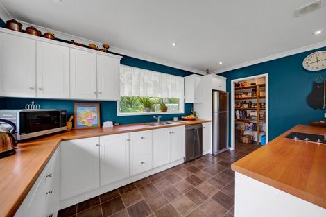 Photo of property in 1096 Egmont Road, Egmont Village, New Plymouth, 4372