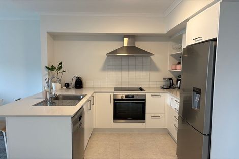 Photo of property in 27 Manarini Road, Westgate, Auckland, 0614