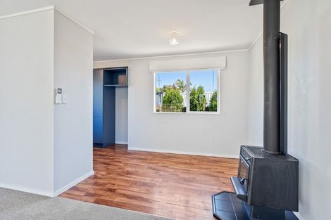 Photo of property in 10 Lowburn Avenue, Waipu, 0510