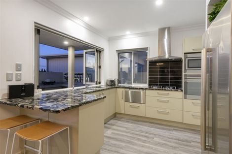 Photo of property in 45b Campbell Road, Mount Maunganui, 3116