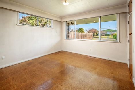Photo of property in 18 Newbourne Crescent, Redwoodtown, Blenheim, 7201