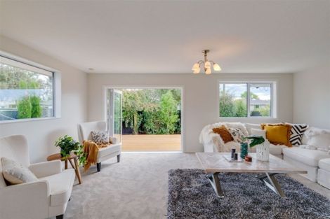 Photo of property in 33 Fairford Street, Bishopdale, Christchurch, 8053