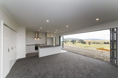 Photo of property in 34 Varsity Heights, Fitzherbert, Palmerston North, 4410