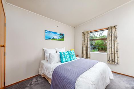 Photo of property in 1/48 Lemnos Place, Titirangi, Auckland, 0604