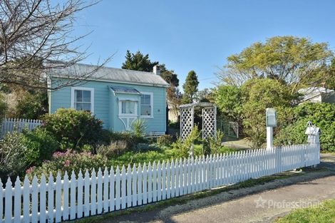 Photo of property in 13 Fox Street, Featherston, 5710