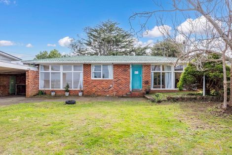 Photo of property in 156 Sunset Road, Unsworth Heights, Auckland, 0632