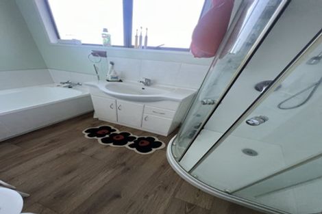 Photo of property in 2/7 Rhyl Place, Bryndwr, Christchurch, 8053