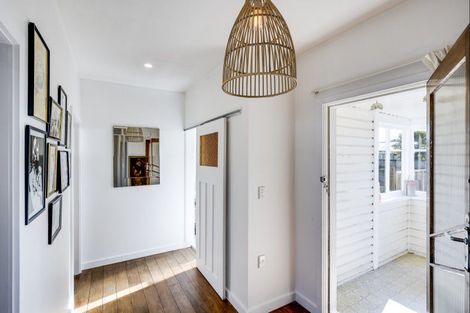 Photo of property in 1013 Heretaunga Street East, Parkvale, Hastings, 4122