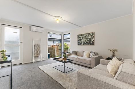 Photo of property in 4/225 Edgeware Road, Edgeware, Christchurch, 8013