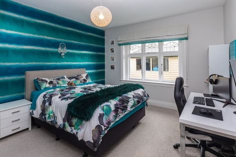 Photo of property in 74 Selwyn Street, Somerfield, Christchurch, 8024