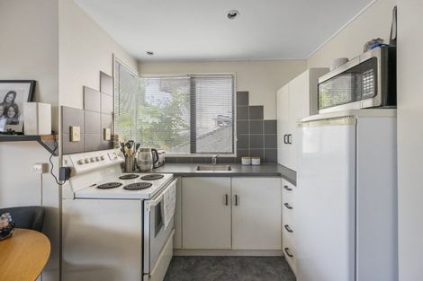 Photo of property in 9 Poaka Place, Taradale, Napier, 4112