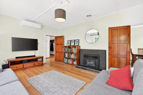 Photo of property in 14 Kenward Crescent, Featherston, 5710