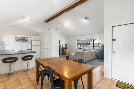 Photo of property in 79a Panorama Road, Mount Wellington, Auckland, 1060