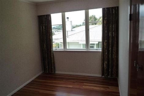 Photo of property in 26 Arapiko Street, Johnsonville, Wellington, 6037