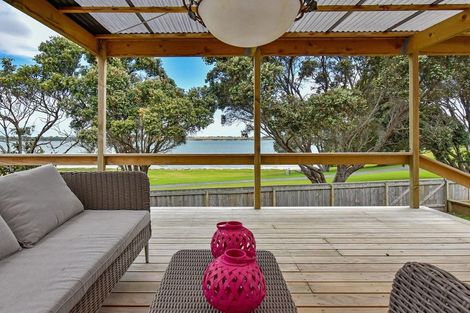 Photo of property in 18 Kaanapali Place, Wattle Downs, Auckland, 2103