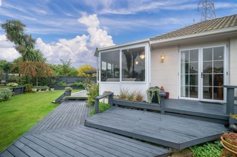 Photo of property in 9 Denise Crescent, Hornby, Christchurch, 8042