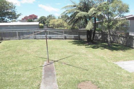 Photo of property in 35 Grenville Street, Marfell, New Plymouth, 4310