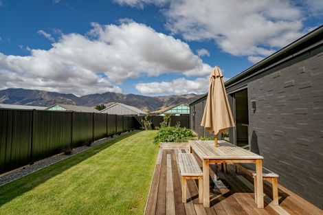 Photo of property in 17 Dunn Street, Lake Hawea, 9382