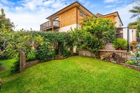 Photo of property in 2/9 Newhaven Terrace, Mairangi Bay, Auckland, 0630