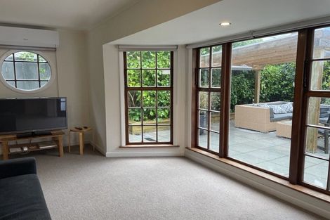 Photo of property in 317 The Terrace, Te Aro, Wellington, 6011