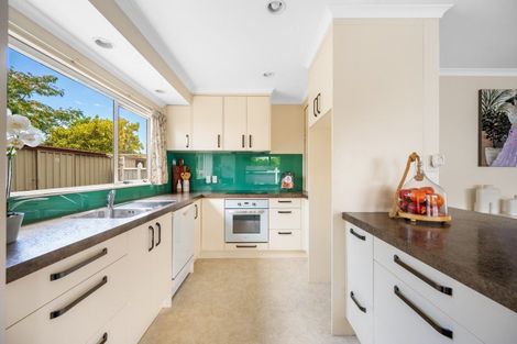 Photo of property in 9/212 Grove Road, Mayfair, Hastings, 4122