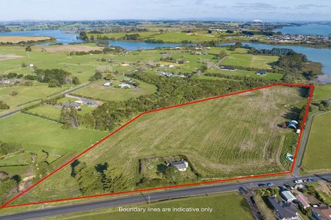 Photo of property in 41 Wharf Road, Clarks Beach, Pukekohe, 2679