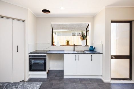 Photo of property in 4 Ngarimu Street, Roslyn, Palmerston North, 4414