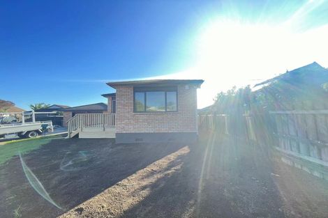 Photo of property in 21 Heathridge Place, Burswood, Auckland, 2013