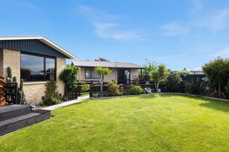 Photo of property in 61 Maces Road, Bromley, Christchurch, 8062