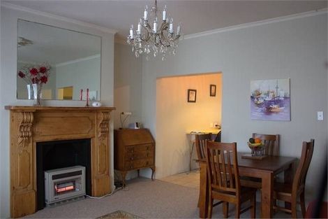 Photo of property in Nissen Court, 11e Hawker Street, Mount Victoria, Wellington, 6011