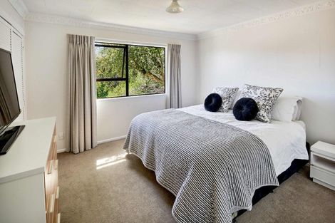 Photo of property in 16 Transom Close, Whitby, Porirua, 5024