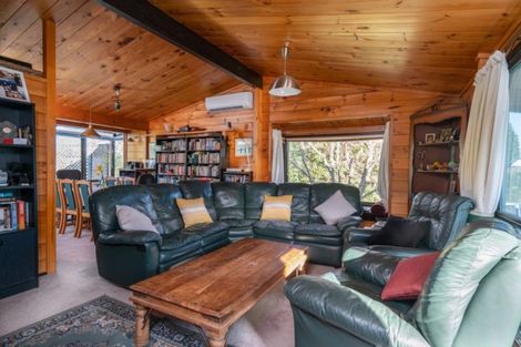 Photo of property in 4 Kathleen Place, Rainbow Point, Taupo, 3330