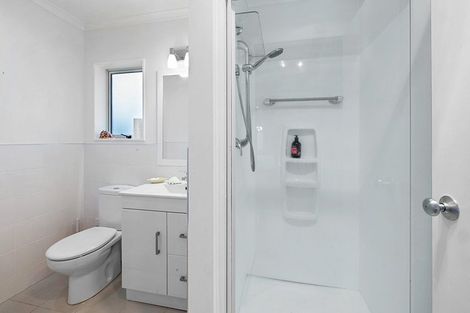 Photo of property in 24 Moulton Street, Moturoa, New Plymouth, 4310